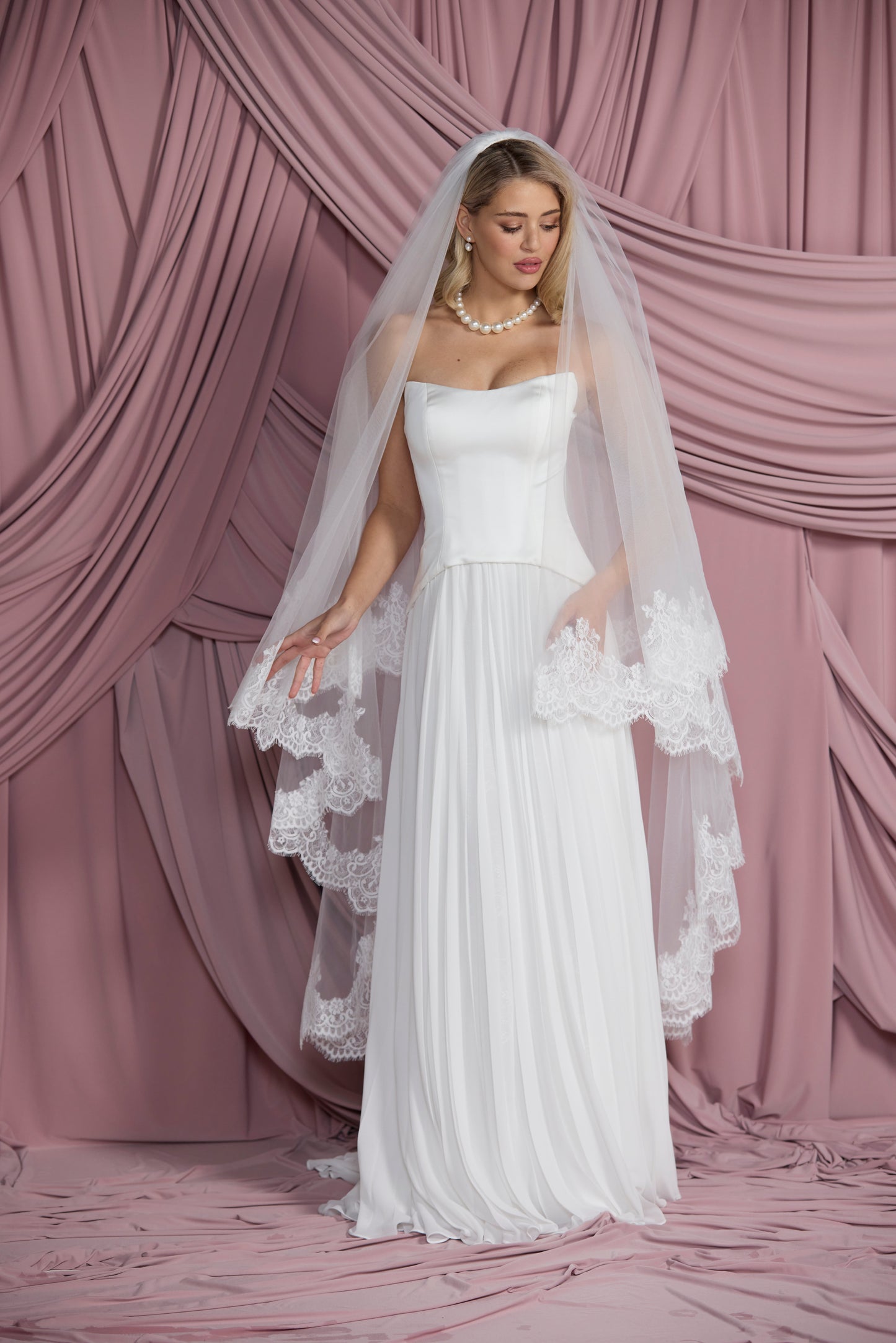 ARIYA VEIL