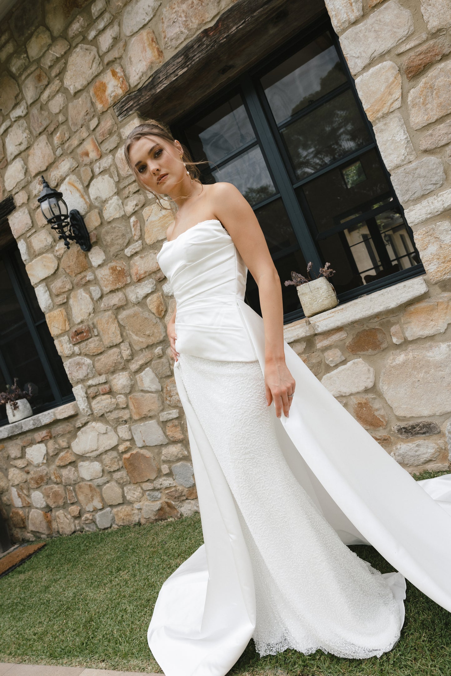 LIZZIE OVERSKIRT