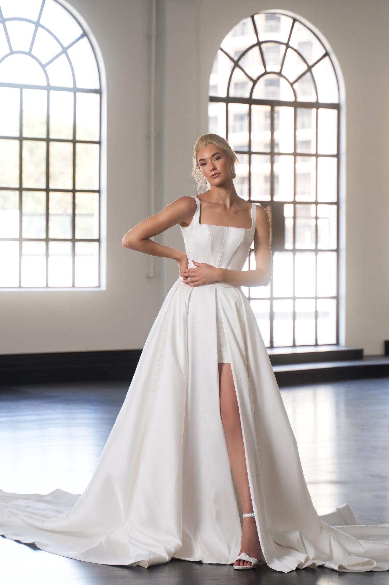 AALIYAH OVERSKIRT