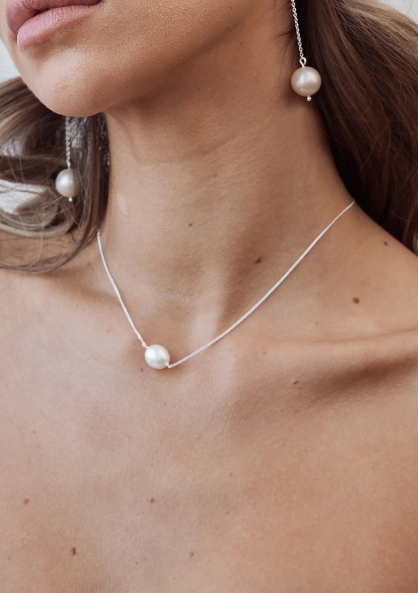 CLARA NECKLACE SILVER