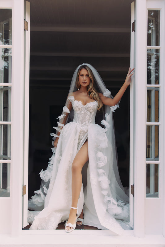 FAYE VEIL