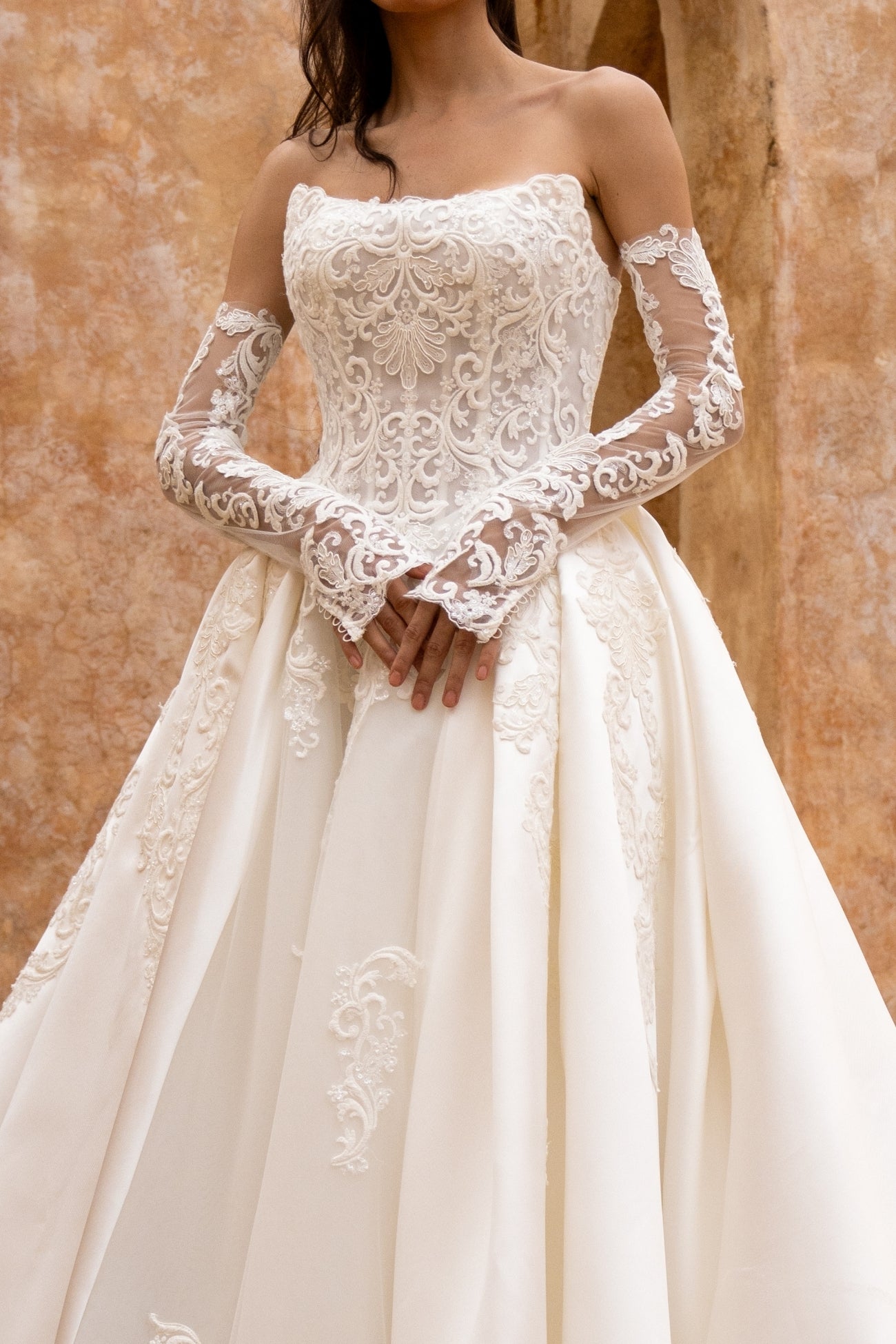 ISABEL SLEEVES