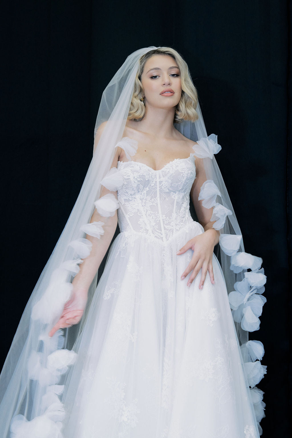 FAYE VEIL
