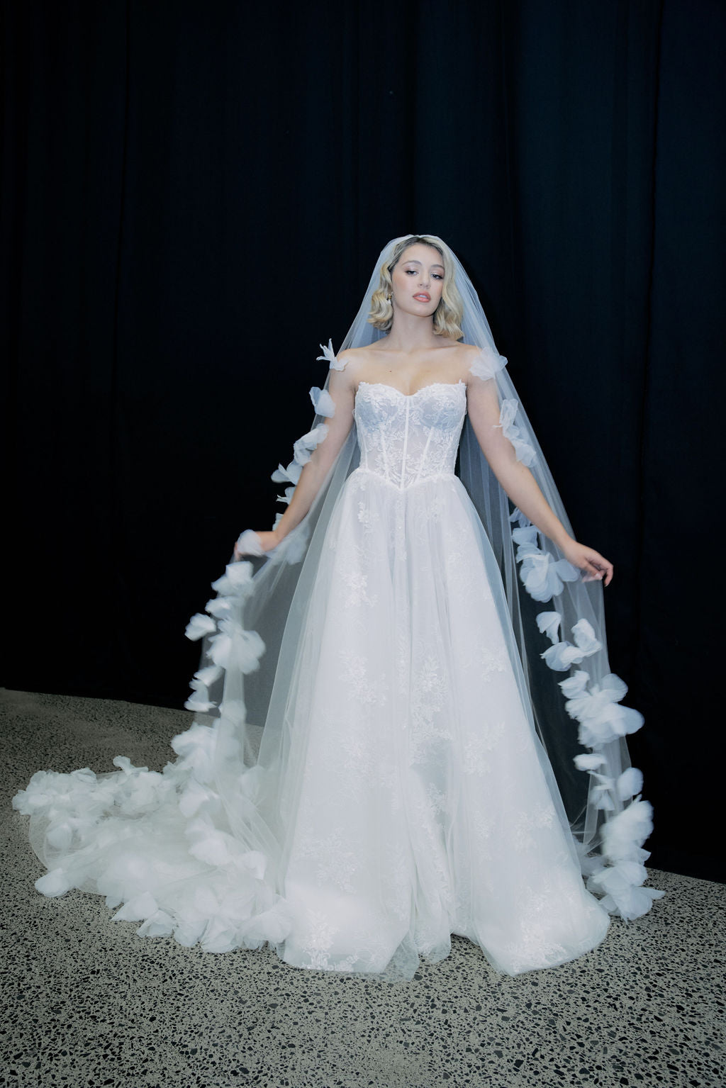 FAYE VEIL