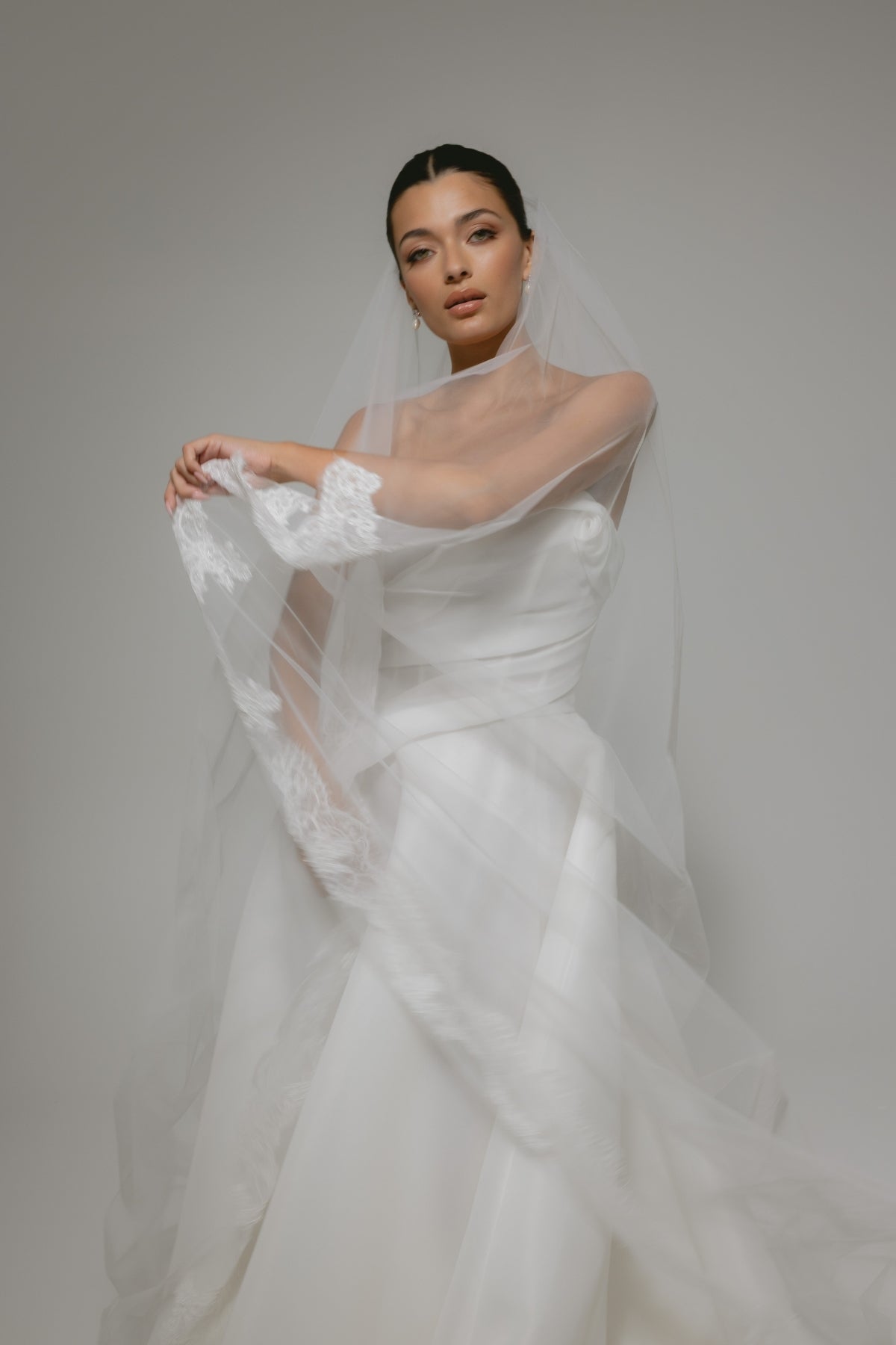 Modern A-line Wedding gown, Organza pleating, strapless neckline 